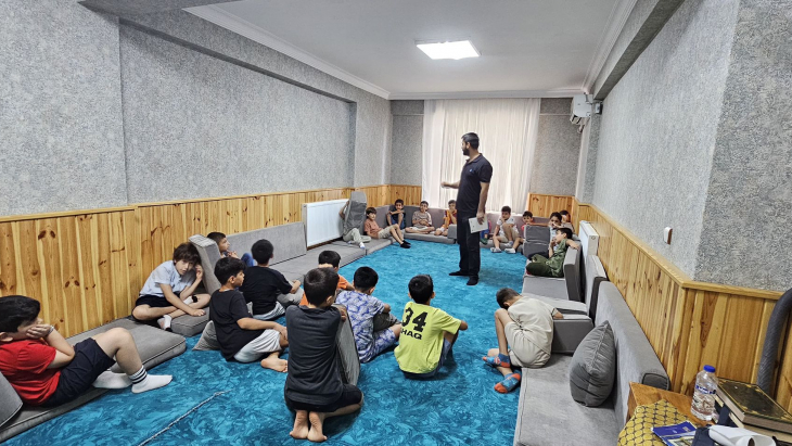 EVDE KARAKTER EĞİTİMİ DERS GRUPLARI YENİ DÖNEME BAŞLADI